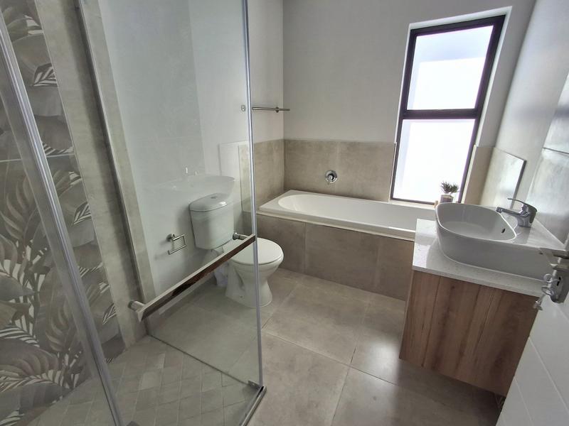 3 Bedroom Property for Sale in Britannia Bay Western Cape